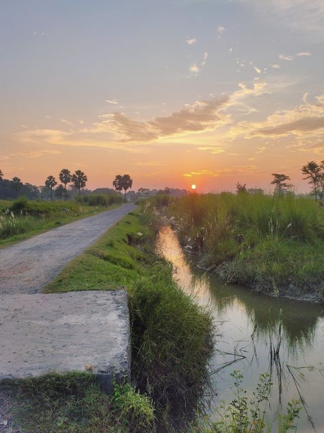 Village Vibes Aesthetic, Kheti Badi Image, Sky Village, Village Vibes, Evening Time, Look Wallpaper, Sky Photography Nature, Nature Instagram, Amazing Nature Photography