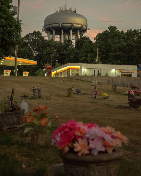 Cinematic photographs of America's rural Midwest at night look like stills from a sci-fi cult classic | Creative Boom Sharp Objects, Northern Michigan, Sci Fi Movies, Commercial Photographer, Night Looks, Photography Inspo, Small Town, Small Towns, At Night