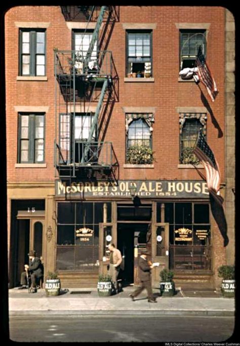 12 Extraordinary Color Photographs Of Mid-Century New York City | Dusty Old Thing 1940s Nyc, Kodachrome Photos, East Village Nyc, House Nyc, Old New York, Nyc Vintage, Nyc History, Creation Photo, New York Vintage