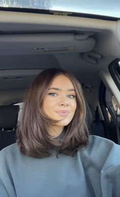 Above Shoulder Layered Haircuts, Long Bob With Face Framing Layers, Straight Shoulder Length Hair With Layers, Shoulder Length Straight Haircut, Shoulder Layered Haircuts, Shoulder Length Straight Hair, Shoulder Haircut, Layered Haircuts Shoulder Length, Medium Length Layers