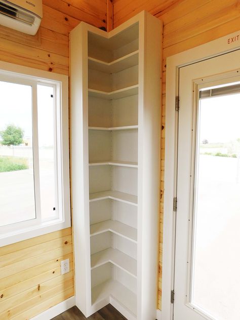 Tiny House Cabinet Ideas, Tiny Home Wall Storage, Stationary Tiny House, Tiny House Food Storage, Tiny Cabin Storage Ideas, Tiny House Shoe Storage, Tiny House Shelves, Tiny House Clothing Storage Ideas, Tiny Room Hacks