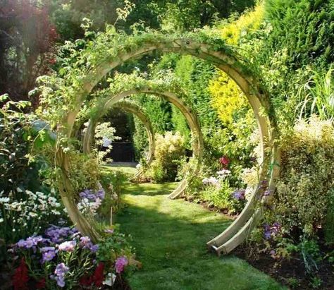 Grange Freestanding Flower Circle - GardenSite.co.uk Circular Pergola, Garden Arches, التصميم الخارجي للمنزل, Flower Circle, Have Inspiration, Pergola Kits, घर की सजावट, Garden Cottage, Alam Yang Indah