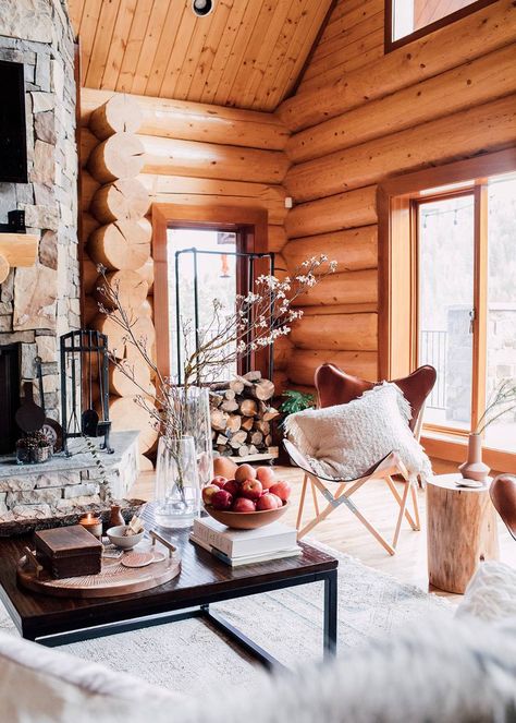 The Colorado Cabin Tour That Made Our Editors' Jaws Drop | MyDomaine Modern Cabin Decor, Modern Log Cabin, Cabin Interior Design, Log Cabin Living, Cozy Log Cabin, Log Cabin Interior, Cabin Chic, Log Home Interiors, Cabin Living Room