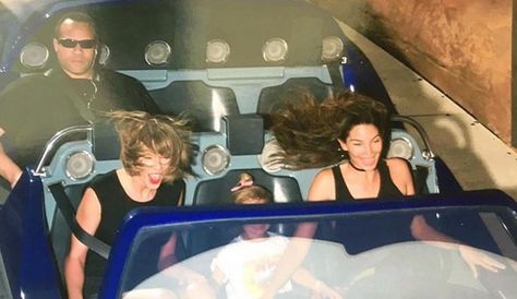 ANAHEIM, Calif. — Disneyland snapped a great photo of Taylor Swift, Lily Aldridge, and Lily’s daughter on the Radiator Springs Racers attraction — but it’s Tay Tay’s b… Aqua Man, Body Guard, Disney Rides, Roller Coasters, Funny Vines, Memes Humor, California Adventure, Oui Oui, Komik Internet Fenomenleri