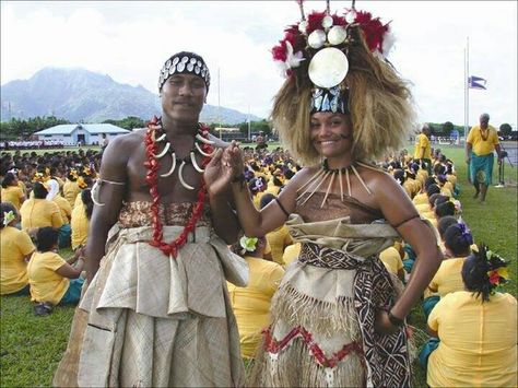 My aunts daughter ..as she was a Taupou w/Manaia  for Leone H. School during American Samoas flag day celebration Polynesian Outfits, Samoan Dance, Samoan Clothing, Island Wedding Dresses, Samoan People, Samoan Women, Samoan Dress, Hawaiian Flag, Polynesian Dance