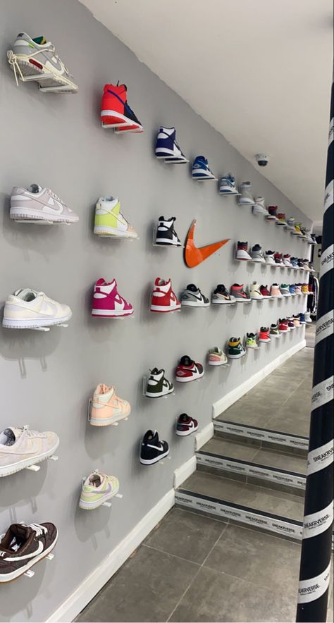 Nike Dunk, Nike Dunks, Nike Jordan, Shoe Rack, Jordan, Sport Shoes, Nike, Wall