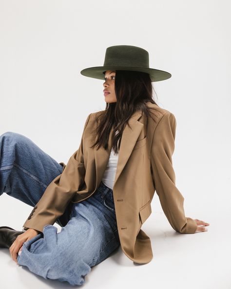 Green is a neutral! Believe it or not, it’s flattering on all face shapes and skin tones. Gigi Pip, Wool Fedora Hat, Sleek Dress, Wool Fedora, Felt Fedora, Halo Style, Hat Stands, Wearing A Hat, Find Color