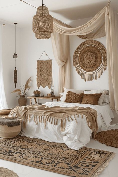 Intimate Spaces Interior Design, Spanish Style Bedrooms, Spanish Bedroom Decor, Intimate Bedroom Ideas, Couple's Bedroom, وابي سابي, Bedrooms For Couples, Bali Design, Boho Studio