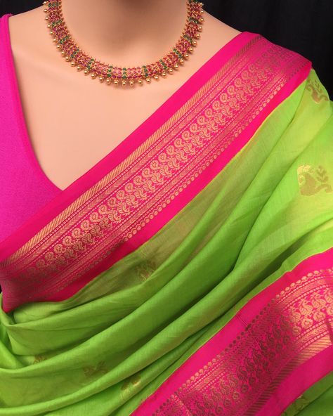 Parrot green kora cotton saree with contrast pink border. Comes with blouse Parrot Green Saree Look, Maharashtrian Silk Saree, Green Saree Pink Border, Pink Cotton Saree Contrast Blouse, Pink Blouse Green Saree, Green Saree With Blue Blouse, Green Saree Pink Blouse Designs, Pink Saree Green Blouse, Green With Pink Silk Saree