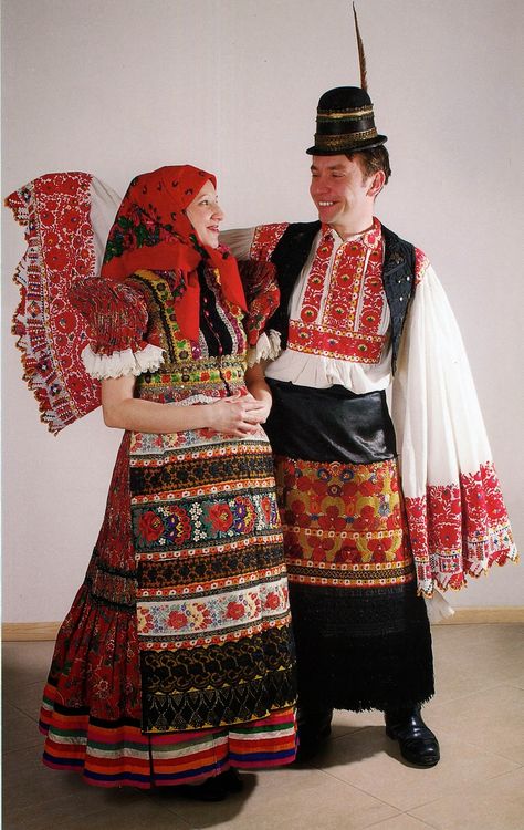 FolkCostume&Embroidery: Costume and Embroidery of Mezőkövesd, Hungary Kosovo I Metohija, Hungarian Clothing, Serbian Clothing, Costumes Around The World, Arte Folk, Hungarian Embroidery, Folk Clothing, National Dress, Russian Folk