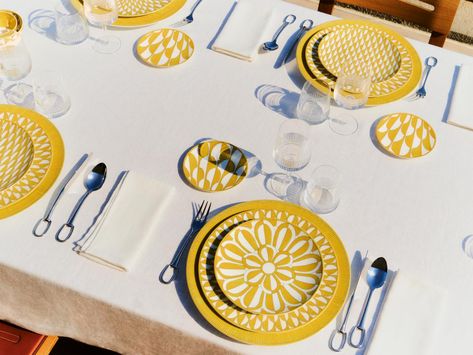 Hermes Soleil Tableware, Hermes Table Setting, Hermes Plates Tableware, Hermes Dinnerware, Aesthetic Tableware, Croatia House, Hermes Tableware, Hermes Plates, French Dinnerware