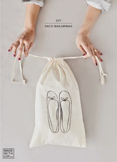 Diy Travel Bag, Ballet Bag, Sac Diy, Diy Sac, Shoe Bags, Muslin Cotton, Sewing Bag, Diy Bag, Diy Inspiration