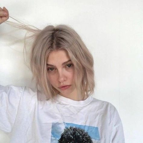 Grey Hair Colour, Edgy Blonde Hair, Ash Blonde Short Hair, Cold Blonde, Hair Nutrition, Hair Color Underneath, Hair Milk, Beautiful Gray Hair, Colour Collection