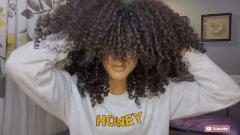 How To Protect Curly Hair At Night, How To Maintain Curly Hair Overnight, Curly Hair Night Routine Sleep, Curly Hair Night Routine, Maintaining Curly Hair, Shoulder Length Curly Hair, Bed Hair, Curly Hair Overnight, Overnight Curls