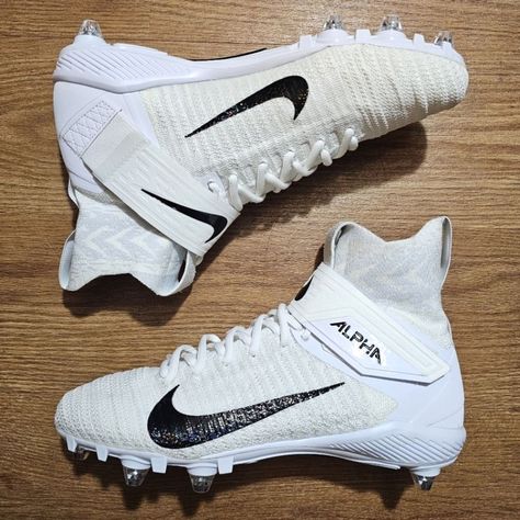 Nike Alpha Menace Elite 2 D P Flyknit Men's 10 White Football Cleats Ci1530-100 - Condition: New Without Box - Size: 10 - Color Is White And Black - Materials: Nike Flyknit Upper - Style Code: Ci1530-100 - Product Details: Elite Version Please, Let Us Know If You Have Any Other Questions. We'll Be More Than Glad To Assist You As Soon As Possible! Have A Very Blessed Day With The Ones You Love! John 3:16 Nike Airmax 97, Nike Football Boots, Nike Air Max Mens, 270 Nike, Black Basketball Shoes, Nike Nfl, Nike Metcon, Mens Athletic Shoes, John 3 16