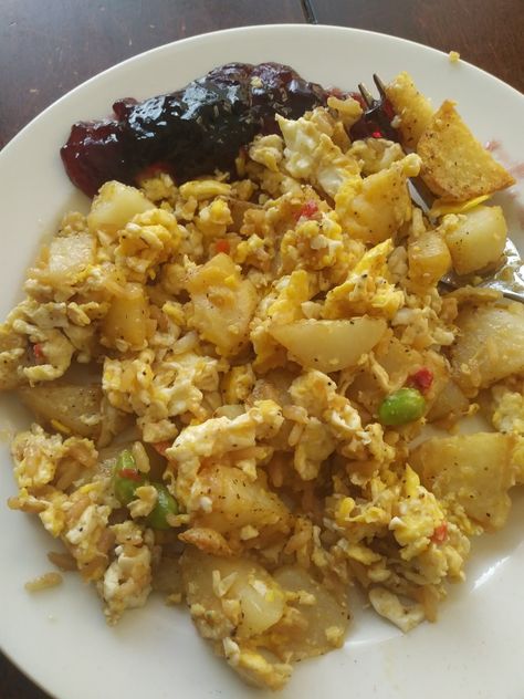 Fried Diced Potatoes with Spanish Rice and Scrambled Eggs Fried Diced Potatoes, Ham Fried Rice Recipe, Chinese Fried Rice Recipe, Recipe Fried Rice, Homemade Spanish Rice, Ham Fried Rice, Recipe With Rice, Eggs Fried, Chinese Fried Rice