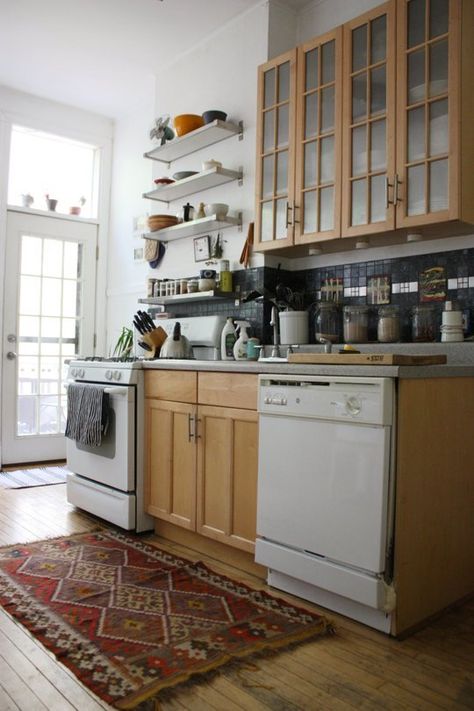 LOVE this kitchen. Above Stove Storage, Chicago Kitchen, Kitchen Spotlights, Diy Kitchen Backsplash, Chicago Apartment, Diy Backsplash, House Tour, Apartment Therapy, Diy Kitchen