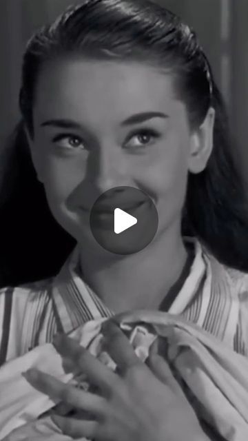 Turner Classic Movies on Instagram: "Gregory Peck was so impressed with Audrey Hepburn’s work during the making of ROMAN HOLIDAY, he called his agent during production and demanded that she be given equal billing to his. At first, Paramount executives resisted, but when they saw the rushes, they realized that her performance was going to sell the picture as surely as would Peck’s name. Although she had appeared in films in bit parts, this picture introduced Hepburn to the world and made her an instant star. She won the Oscar for Best Actress for her performance." Audrey Hepburn Pictures, Audrey Hepburn Roman Holiday, Gregory Peck, Turner Classic Movies, Roman Holiday, Classic Movies, Best Actress, Audrey Hepburn, To The World