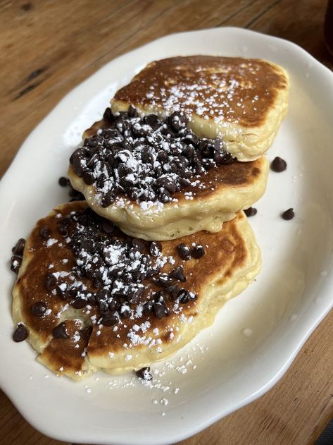 Chocolate Chip Pancakes Aesthetic, Pancakes Chocolate Chip, Chocolate Chip Pancake, Chocolate Chip Pancakes, Food Critic, Food Places, Food Is Fuel, Cafe Food, Pretty Food