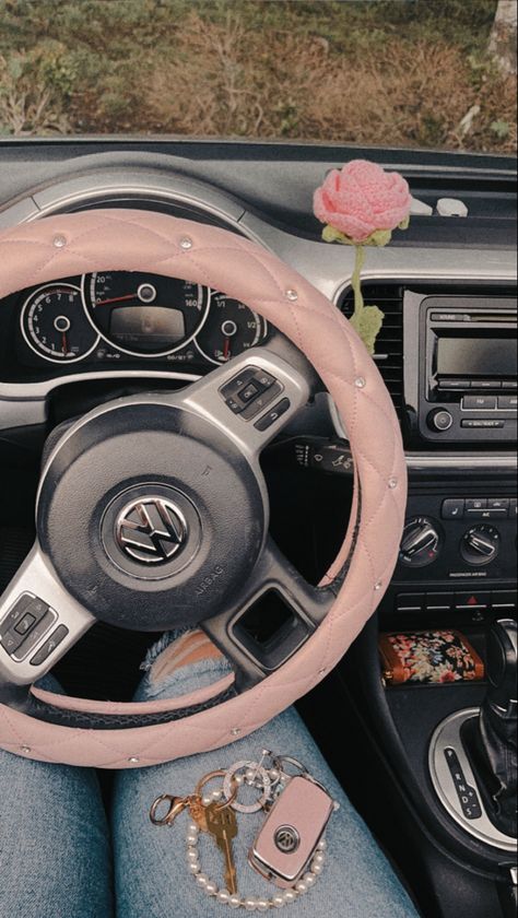 Bettle Vw Interior, Vw Beetle Interior Decor, Vw New Beetle Interior, Old Car Interior Ideas, Vw Beetle Interior Accessories, Corded Phone Aesthetic, Volkswagen Beetle Interior Decor, Beetle Car Aesthetic Interior, Bettle Volkswagen Aesthetic