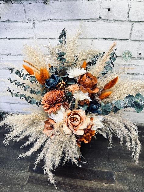 TheWiluszWay - Etsy Spiral Eucalyptus, Western Themed Wedding, Bridesmaids Bouquet, Dekor Diy, Bouquet Toss, Vibrant Flowers, Theme Color, Wood Flowers, Wooden Flowers