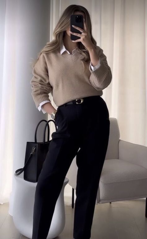 Aesthetic Lawyer, Lawyer Fashion, Office Outfits Women, Chic Aesthetic, Corporate Outfits, Elegante Casual, Event Outfit, Girl Needs, Ținută Casual