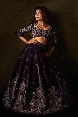 Latest Lehenga : Wedding, Bridal Lehenga Online: Panache Haute Couture – Page 16 Velvet Wedding Lehenga, Lehenga Wedding Bridal, Blackberry Color, Indian Wedding Pictures, Bridal Lehenga Online, Red Lehenga Choli, Rose Gold Colour, White Lehenga, Hot Pink Weddings