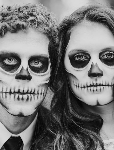 Halloween Elopement, Witchy Photoshoot, Halloween Portraits, Skeleton Face Paint, Skeleton Face, Skeleton Halloween Costume, Halloween Makeup Diy, Skeleton Makeup, Sugar Skull Makeup