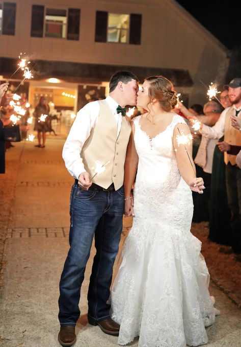 Sparkler Send Off | Love Spark | Watkinsville, GA Wedding | Kiss | Bride and Groom | Family | Cap Sleeve Wedding Dress | Groom in Blue Jeans | Wedding Boots | Wedding Photographer