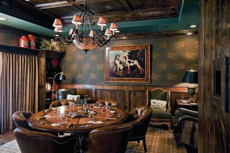 Small Poker Room Ideas, Basement Poker Room Ideas, Gentleman Room, Poker Room Decor, Whiskey Lounge, Card Room, Whiskey Room, Parlor Room, Traditional Family Room