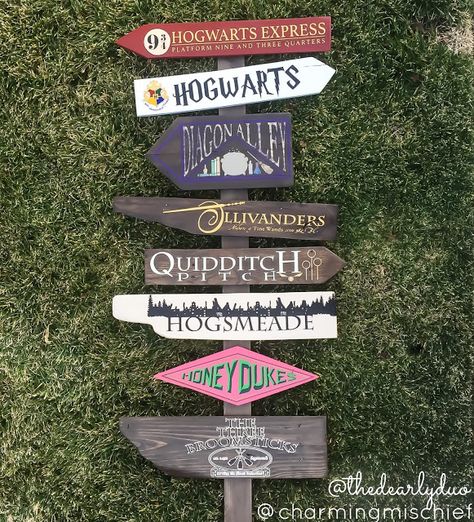 Tattoo Harry Potter, Harry Potter Sign, Harry Potter Christmas Decorations, Classe Harry Potter, Dulceros Halloween, Cumpleaños Harry Potter, Stile Harry Potter, Harry Porter, Harry Potter Room Decor