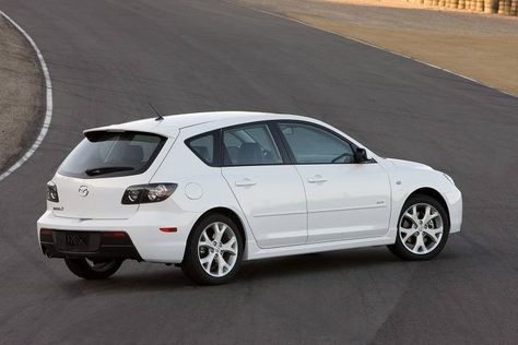 Mazda Mps, Student Car, Mazda 3 Hatchback, Wheels On The Bus, Zoom Zoom, Mazda 3, Recipe Inspiration, Car Review, Fuel Efficient