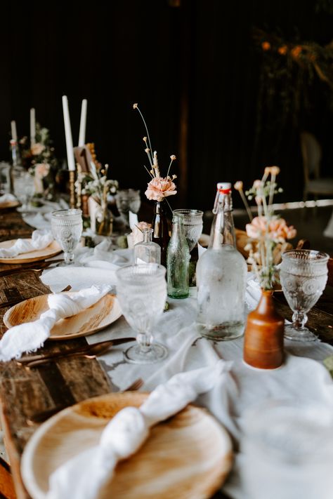 Wedding Disposable Place Settings, Wedding Palm Plates, Palm Leaf Plates Wedding Table Settings, Palm Leaf Plates Wedding Place Settings, Palm Leaf Place Setting, Bamboo Plates Wedding Table Settings Eco Friendly, Palm Leaf Table Setting, Eco Friendly Wedding Table Setting, Table Setting Wedding Boho