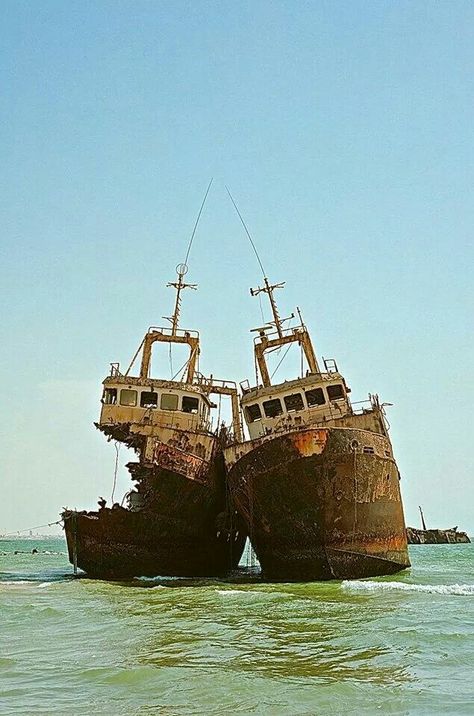 Abandoned Ships, Ghost Ship, Old Boats, Lake Pictures, Abandoned Cars, Tug Boats, Shipwreck, Abandoned Buildings, Environment Concept Art