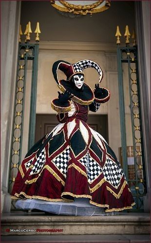 Harlequin Costume, Venice Carnival Costumes, Costume Carnaval, Venice Mask, Venetian Carnival Masks, Carnival Of Venice, Venetian Masquerade, Venetian Masks, 다크 판타지