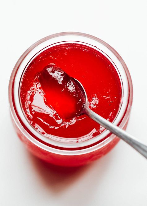 A strawberry jelly recipe for canning. Strawberry Jelly Recipe, Homemade Strawberry Jelly, Preserve Strawberries, Strawberry Jelly Recipes, Heartbeet Kitchen, Pulp Recipe, Jelly Recipe, Strawberry Jelly, Strawberry Topping