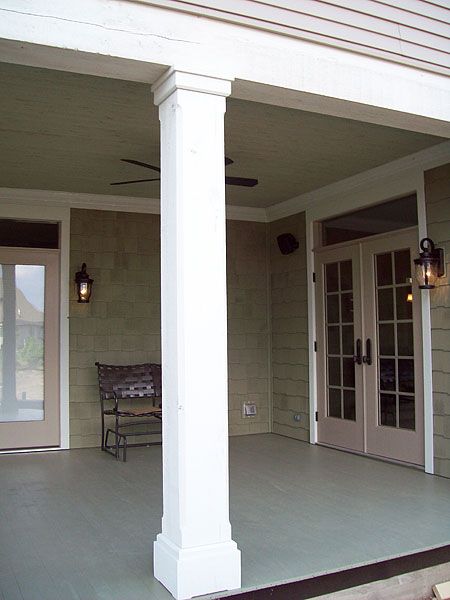 Column ideas for rough wood Outdoor Porch Post Ideas, White Pillars Front Porch, Farmhouse Pillars Front Porches, Porch Poles Ideas, Modern Porch Columns, Exterior Wainscoting Ideas, Wood Exterior Columns, Porch Post Makeover, Porch Posts Ideas