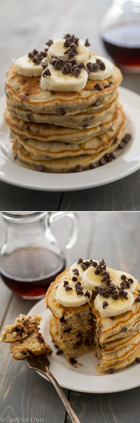 Banana Chocolate Chip Pancakes are and easy recipe to make for breakfast or brunch! Pancakes Banana, Banana Chocolate Chip Pancakes, Chocolate Chip Pancakes, Banana Chocolate, Easy Brunch, Banana Chocolate Chip, Perfect Breakfast, Breakfast Dishes, Chocolate Chips