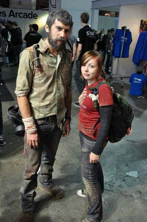 Ellie And Joel Cosplay, Couple Cosplays, Ellie Cosplay, Video Game Costumes, Joel And Ellie, Video Game Anime, Geek Games, Epic Cosplay, Cosplay Tutorial