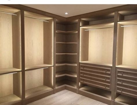 Dressing Room Ideas Walk In Wardrobe, Bedroom Cupboard Designs Modern, Wardrobe Laminate Design, Bedroom Wardrobe Design, Dressing Room Closet, Desain Pantry, Modular Wardrobes, Dream Closet Design, Closet Design Layout