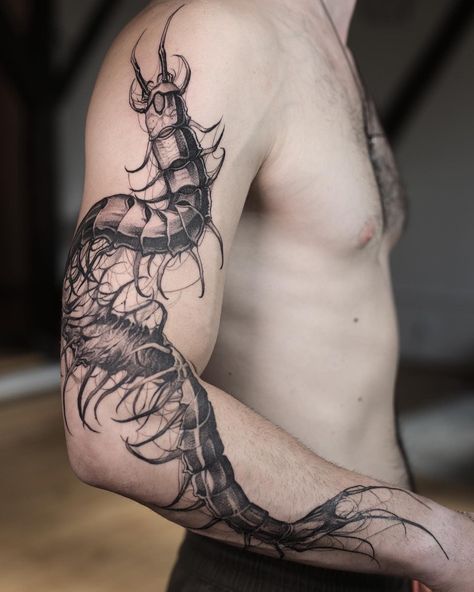 Tattoo artist Konstantin Strokin, blackwork graphics tattoo | Moscow, Russia Kaneki Centipede Tattoo, Creep Tattoo, Tato Realis, Graphic Tattoos, Graphic Tattoo, 16 Tattoo, Sketch Style Tattoos, Tattoo Pen Machine, Funky Tattoos