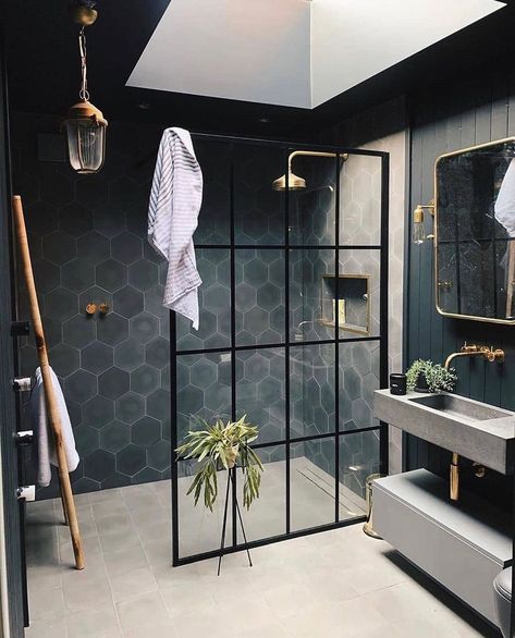 Chic Bathroom, Loft Interior, Apartment Bathroom, Minimalist Bathroom, Black Bathroom, Shower Design, Shower Enclosure, Beautiful Bathrooms, Shower Room