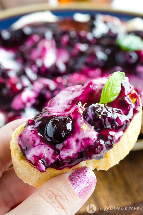 Blueberry Dip, Spicy Cranberry Sauce, Cheese Dippers, Blueberry Vinaigrette, Sweet Dip, Blueberry Goat Cheese, Goat Cheese Dip, Sweet Appetizer, Goat Cheese Appetizer