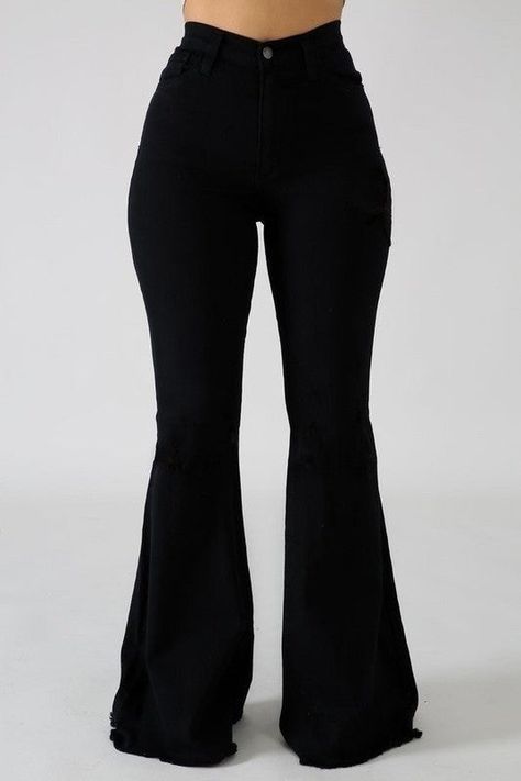 Elevate your style with our women's high rise black frayed hem bell bottom jeans, featuring a flattering fit and vintage-inspired design. Black Bottoms Outfit, Flare Black Jeans Outfit, Black Pants Aesthetic, Black Flair Jeans Outfits, Black Bootcut Jeans Outfit, Black Flared Jeans Outfit, Black Flare Jeans Outfit, Black Jeans Flare, Cute Black Jeans