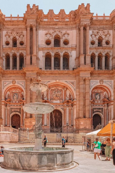 10 Very Best Things To Do In Malaga - Hand Luggage Only - Travel, Food & Photography Blog Malaga Itinerary, Malaga Spain Aesthetic, Malaga Aesthetic, Spain Life, Malaga City, Spanish Interior, Dream Holidays, Malaga Airport, Spain Trip