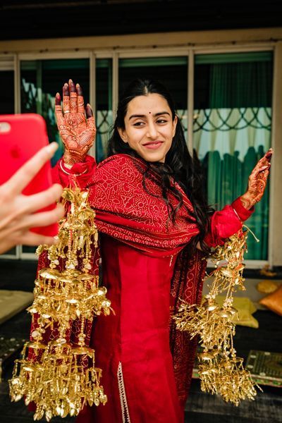 Weddings, Indian Wedding Planning Online - WedMeGood Chooda Ceremony Outfit, Wedding Chooda Bridal, Kaleere Punjabi Traditional, Kalera Bridal, Kaleera Designs, Chooda Ceremony, Choora Ceremony, Bridal Kaleere, Bridal Kalire