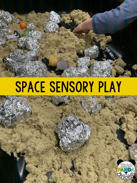 Space Play Ideas, Sensory Bin Space Theme, Mars Sensory Bin, Space Theme Playschool, Outer Space Sensory Bin Preschool, Astronaut Sensory Bin, Planets Sensory Bin, Planet Sensory Bin, Space Theme Sensory Play