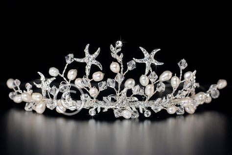 Beach Tiara of Crystal Starfish and Freshwater Pearls Little Mermaid Wedding, Tiara Headpieces, Sea Wedding, Silver Head Piece, Crystal Bridal Tiaras, Stella Marina, Pearl Beach, Beach Wedding Hair, Have Inspiration