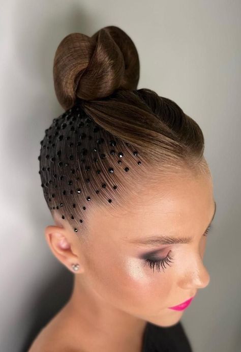 Ballroom Hair Accessories, Hairstyle For Competition, Jazz Dance Hairstyles, Contemporary Dance Hairstyles, Salsa Hairstyles, Competition Dance Hair, Dance Hair Ideas, Ballroom Hairstyles Competition, Hairstyles For Dance Competition