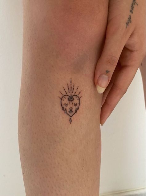 Tatuaje Studio Ghibli, Tato Minimal, Tato Jari, Petite Tattoos, Small Hand Tattoos, Discreet Tattoos, Dainty Tattoos, Subtle Tattoos, 문신 디자인